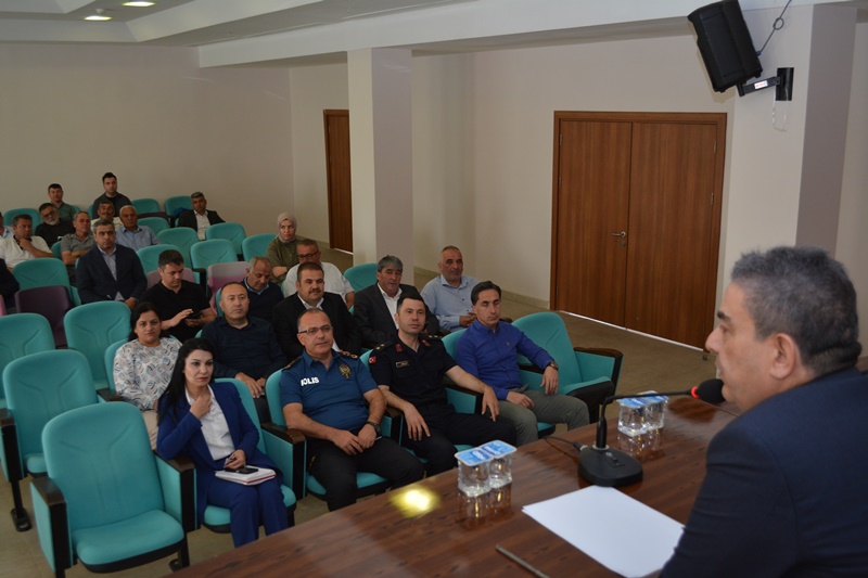 Muhtarlara Hizmetiçi Eğitim Toplantısı Düzenlendi. 
